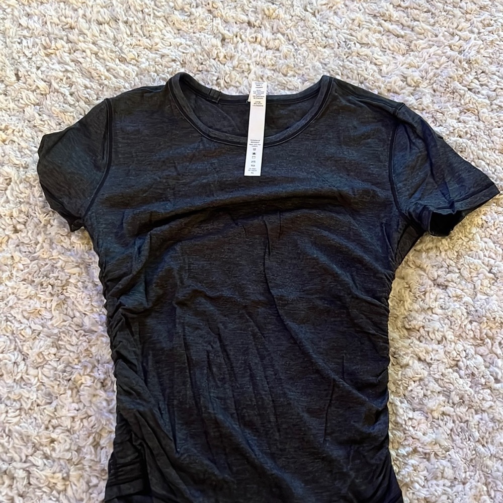 cinched lululemon crop top